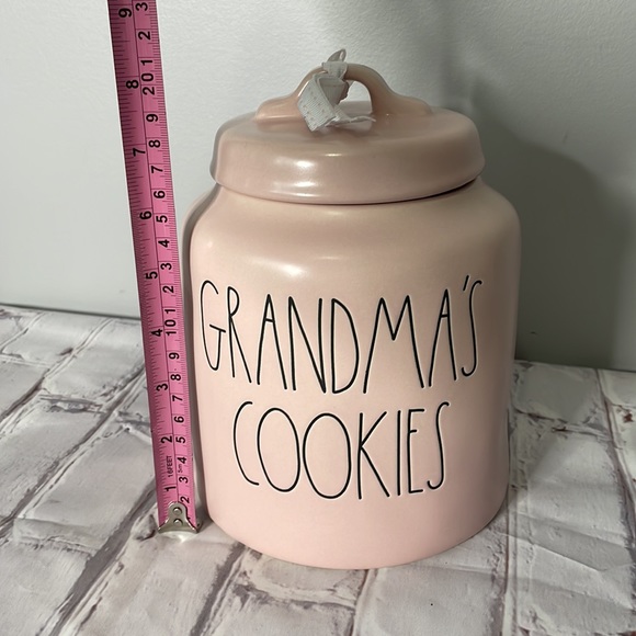 Rae Dunn Grandmas Cookies Canister - Picture 4 of 7